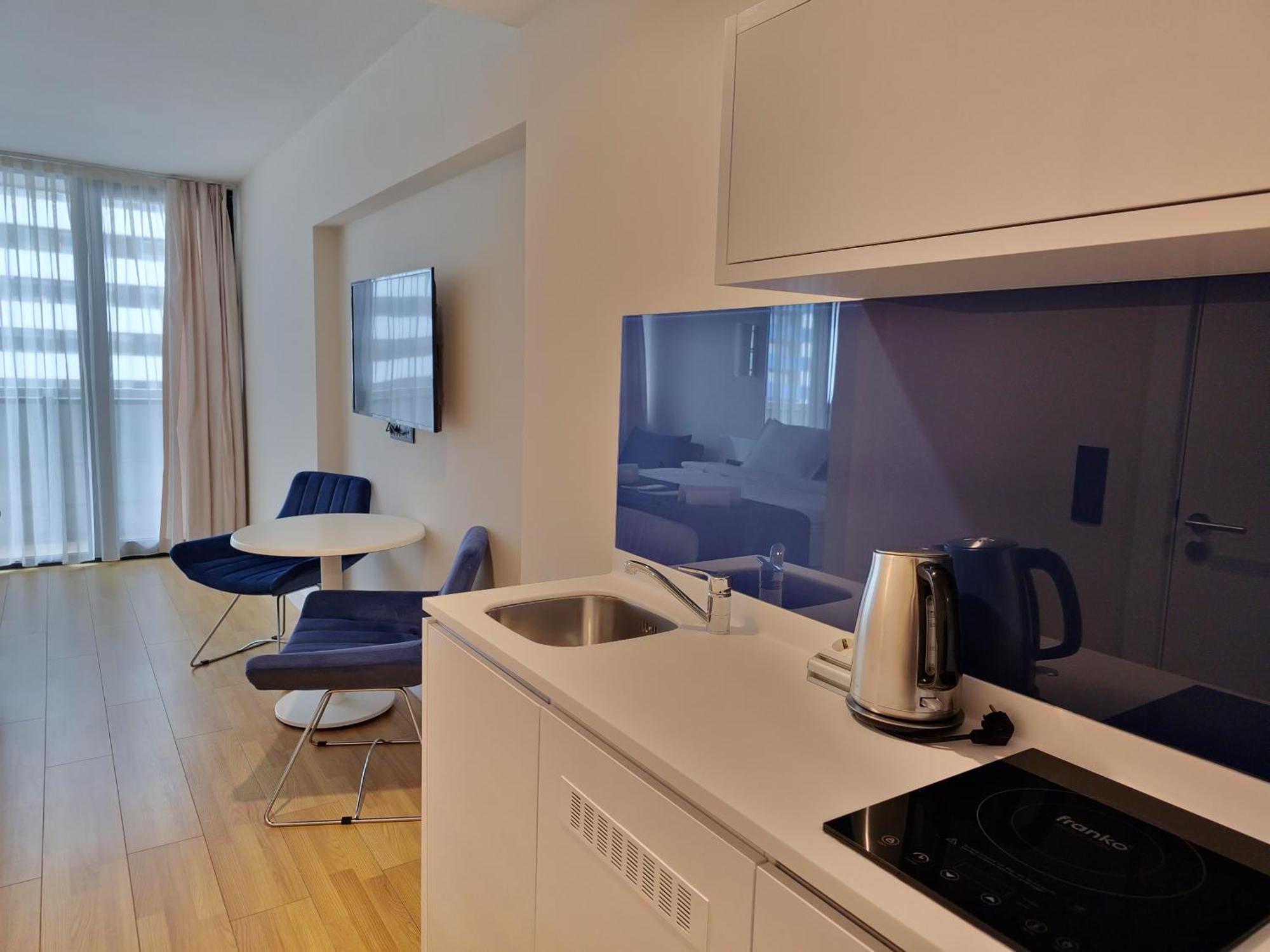 Orbi Sea Breeze Aparthotel Batoumi Extérieur photo